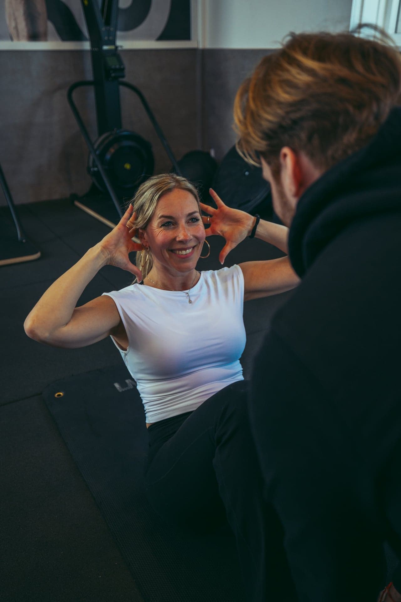 Krachttraining onder begeleiding van Herrera Training